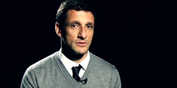 mk体育官网-每体：贝莱蒂现场观看巴萨篮球队比赛，受到球迷鼓掌致敬