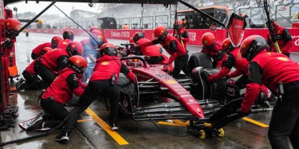 mk体育-法拉利四年时间“定时”换帅 是谁逼走了比诺托？