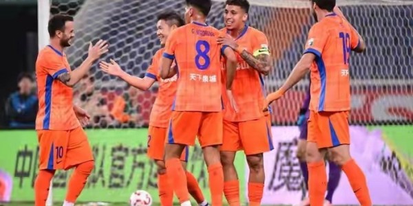 mk体育平台-泰山队最该换的外援不是瓦科，他才最应该离开，代价也更小，可行性极|马德鲁加|山东泰山|北京国安|韩鹏|后腰_新浪体育_新浪新闻