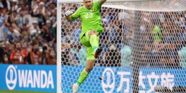 mk体育官方网站-阿根廷队世界杯评分：梅西斯卡洛尼满分，天使奇兵